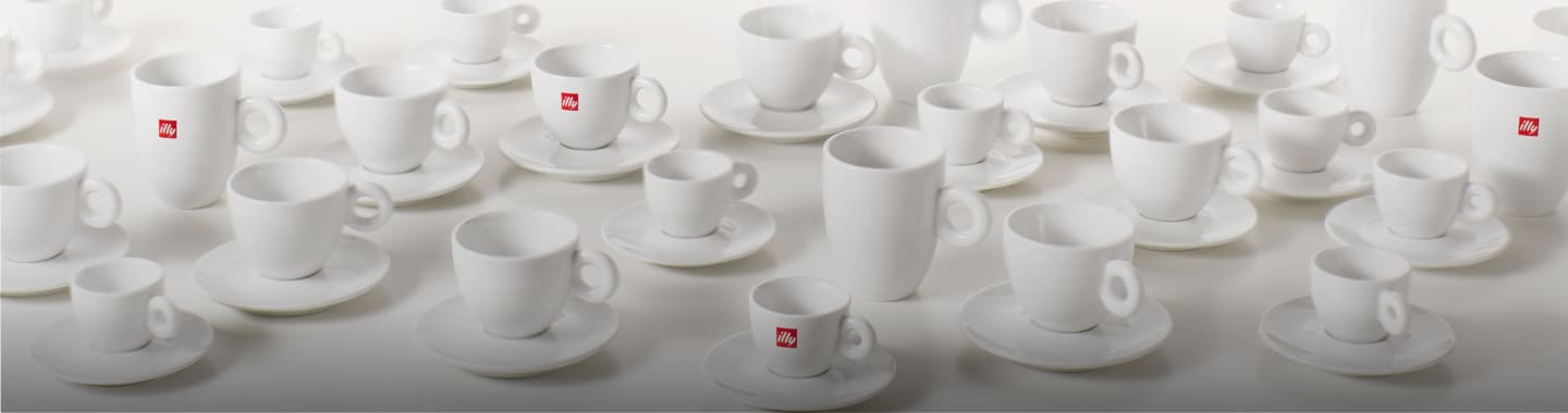 illy Logo Cups